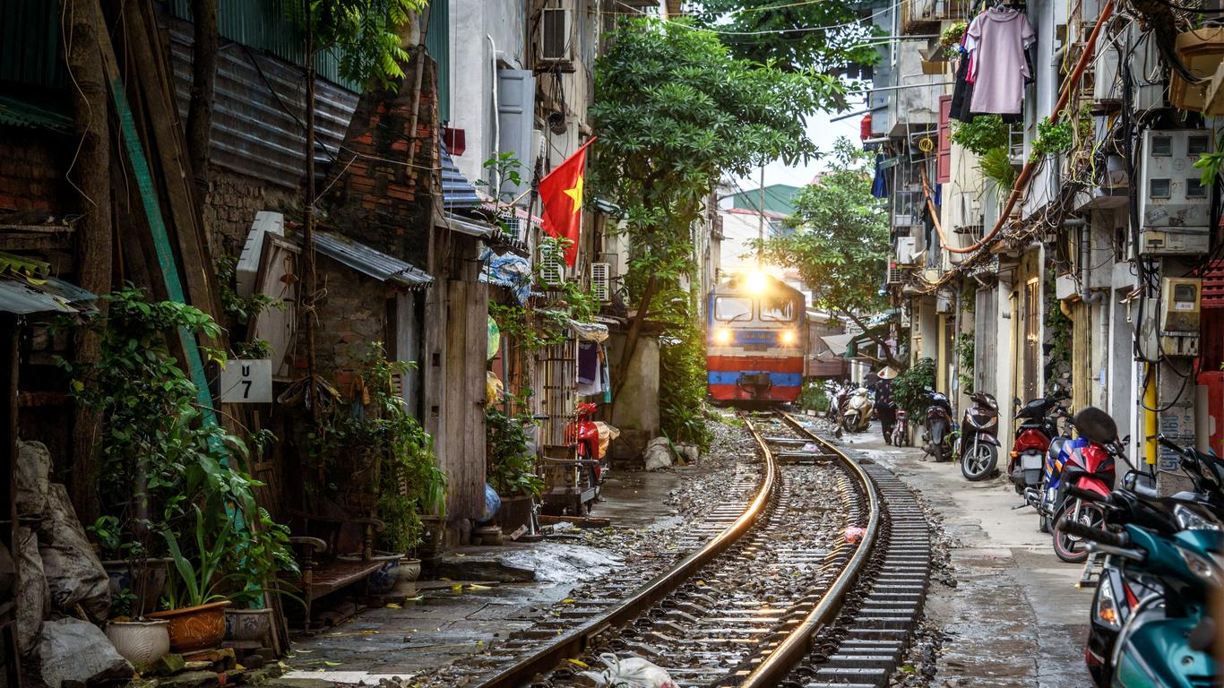 VIETNAM HONEYMOON SPECIAL - HANOI WITH HALONG BAY TOUR PACAGE