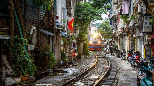 VIETNAM HONEYMOON SPECIAL - HANOI WITH HALONG BAY TOUR PACAGE